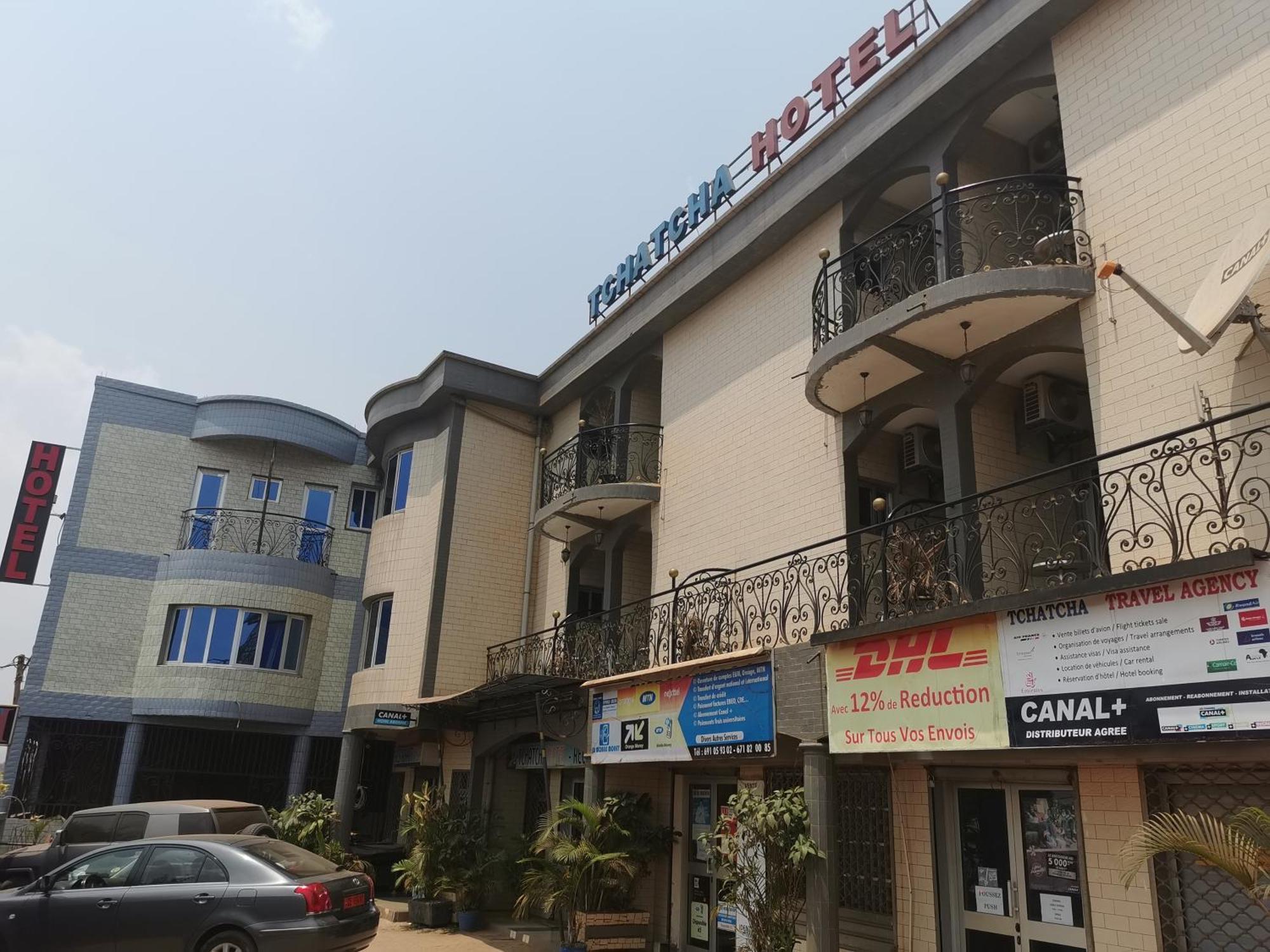 Yaoundé Tchatcha Hotel מראה חיצוני תמונה